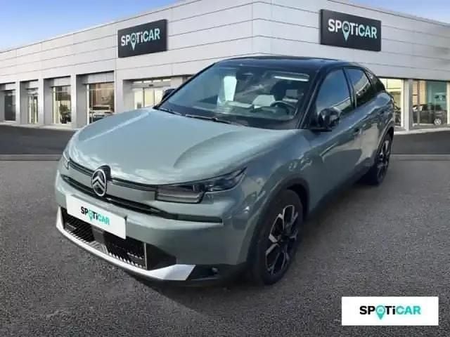 Manhattan green (o) toit noir perla Utilisé 2025 Citroën C4 Berline | 23 900 € - Image 1/4
