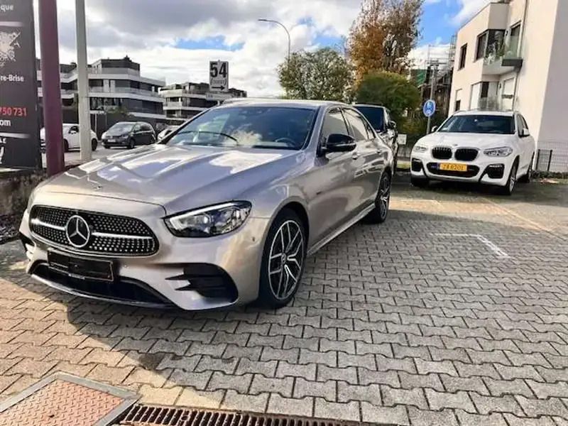 Gris Utilisé 2020 Mercedes E300 AMG Berline | 39 950 € (Prix cher) - Image 1/4