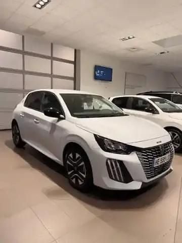 Blanc okénite Nouvelle 2025 Peugeot 208 Citadine | 23 990 € (Prix juste) - Image 1/4