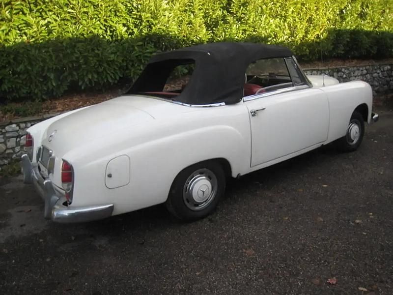 Blanc Occasion 1959 Mercedes 220 Cabriolet | 49 900 € - Image 1/4