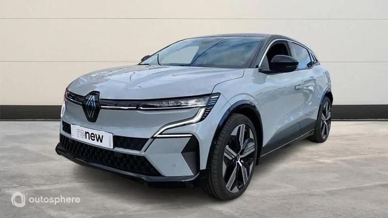 Occasion 2025 Renault Megane E-Tech Iconic SUV | 33 499 € (Prix cher) - Image 1/4