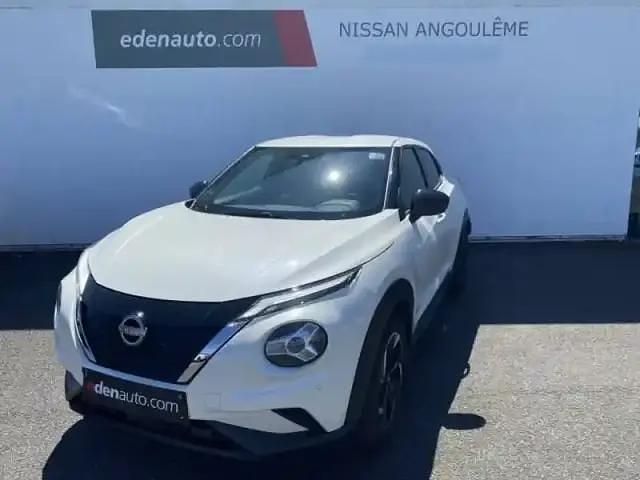 Blanc lunaire Utilisé 2024 Nissan Juke N-Connecta SUV | 21 590 € (Bon prix) - Image 1/4