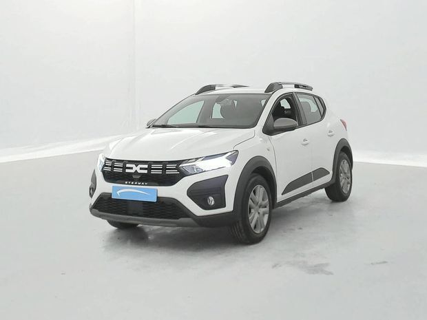 Blanc Utilisé 2023 Dacia Sandero Expression Citadine | 14 790 € (Prix juste) - Image 1/4