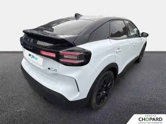Occasion Citroën e-C4 114 kW (156 ch) 2025 Blanc okénite (métallisée) Berline