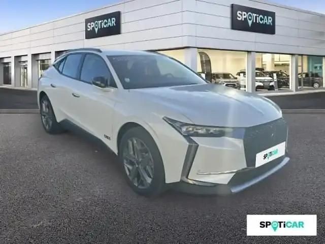 Occasion DS Automobiles DS4 Crossback Trocadero 180 ch (132 kW) 2023 Blanc nacré (n) SUV