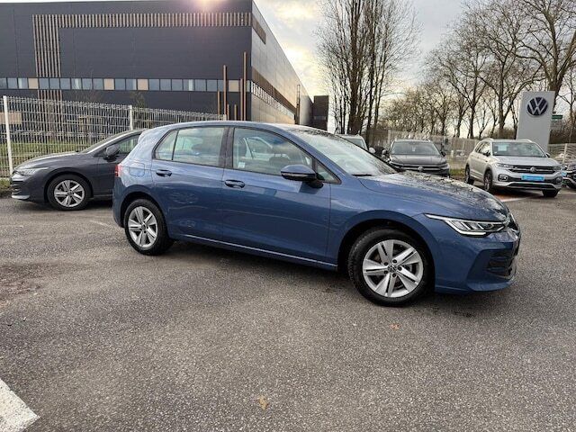 Utilisé 2024 VW Golf VIII Life | 24 990 € (Prix juste) - Image 1/4