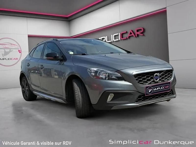 Blanc Utilisé 2016 Volvo V40 CC Break | 9 480 € - Image 1/4