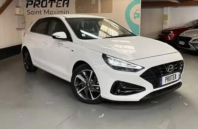 Polar white Occasion 2021 Hyundai i30 Berline | 25 793 € (Prix cher) - Image 1/4