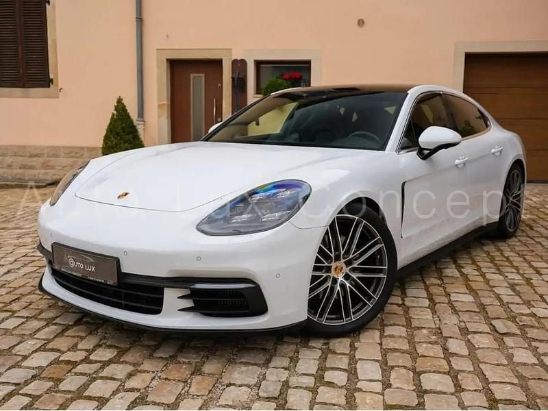 Blanc Utilisé 2017 Porsche Panamera 4S Berline | 59 890 € - Image 1/4
