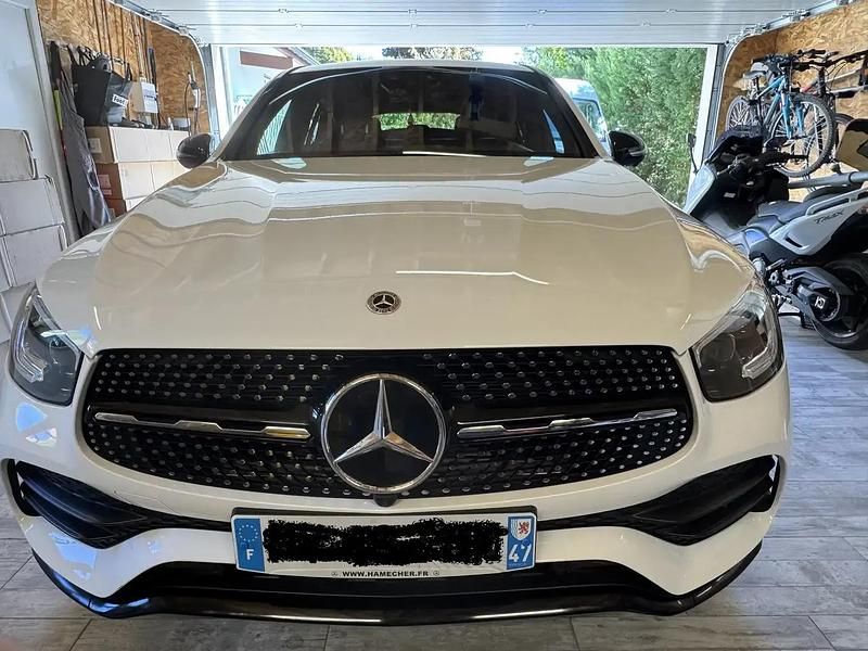 Blanc Utilisé 2020 Mercedes GLC300 AMG line Coupé | 37 600 € (Super prix) - Image 1/4