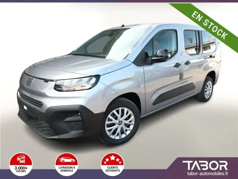 Gris Nouvelle 2025 Fiat Doblò Monospace | 27 448 € (Prix juste) - Image 1/4