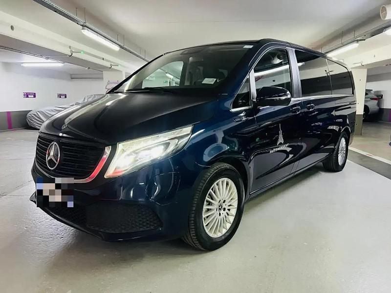 Blanc Utilisé 2020 Mercedes EQV300 Avantgarde Monospace | 44 900 € (Prix cher) - Image 1/4