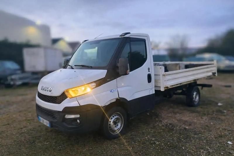 Occasion 2015 Iveco Daily | 14 990 € (Super prix) - Image 1/4