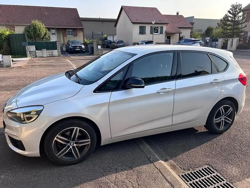 Blanc Utilisé 2016 BMW 218 Active Tourer Sport Line Monospace | 10 500 € (Prix juste) - Image 1/4