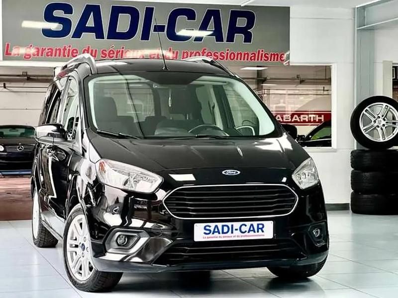 Noir Occasion 2020 Ford Tourneo Titanium S Break | 11 990 € - Image 1/4