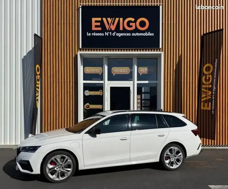 Blanc Utilisé 2021 Skoda Octavia RS Break | 24 980 € (Prix juste) - Image 1/4