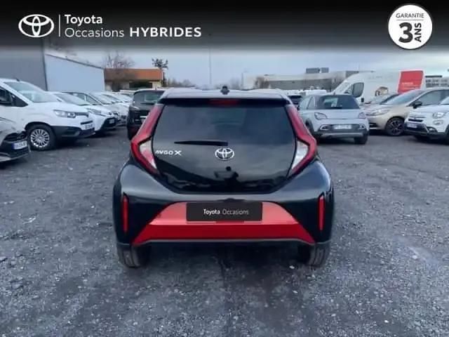 Occasion Toyota Aygo X Design 72 ch (52 kW) 2025 Biton rouge piment premium/toit noir SUV