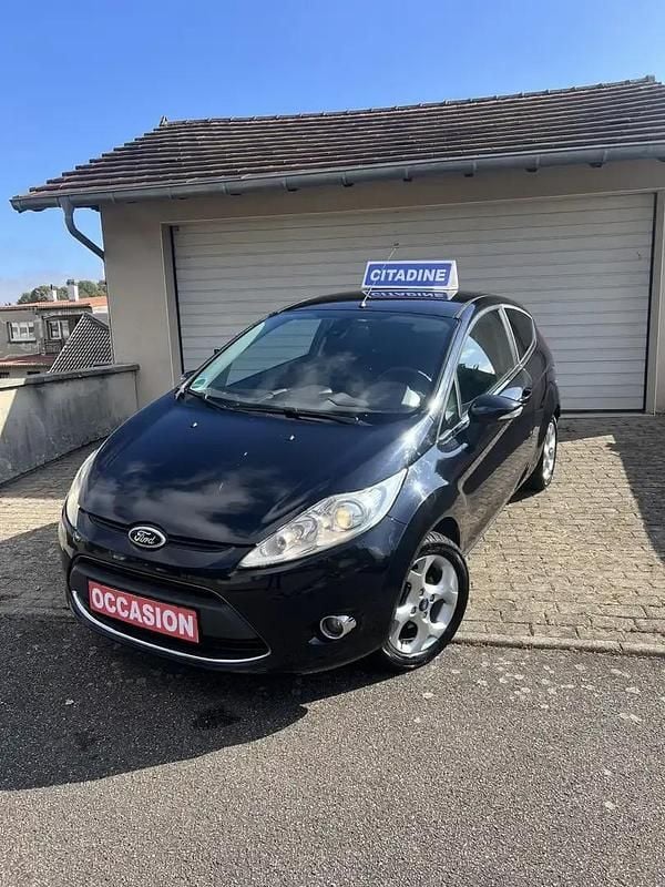 Utilisé 2010 Ford Fiesta Titanium Citadine | 3 999 € (Bon prix) - Image 1/4