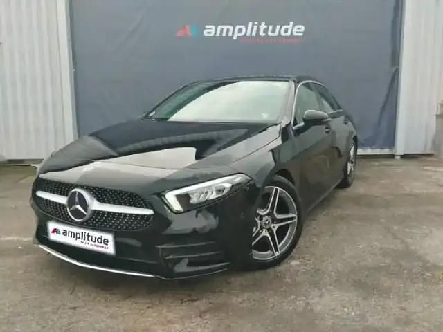 Noir cosmos mã©tallisã© Occasion 2021 Mercedes A200 AMG line Berline | 24 299 € (Bon prix) - Image 1/4