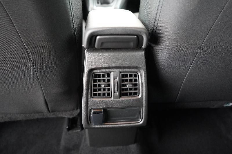 Image 3/4