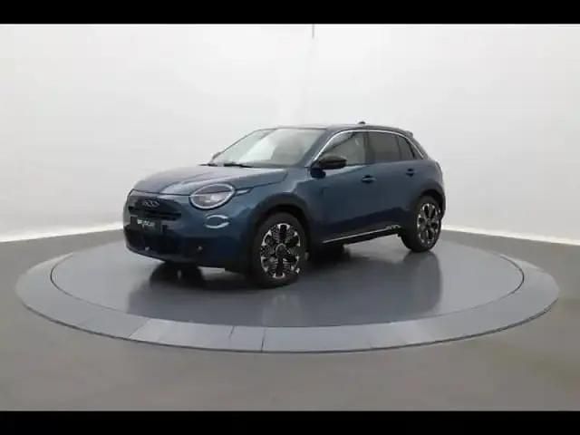 Bleu sea métallisé Nouvelle 2025 Fiat 600E La Prima SUV | 28 790 € (Bon prix) - Image 1/4