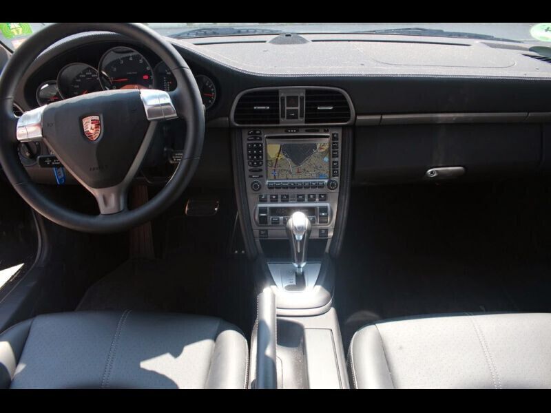 Image 2/4