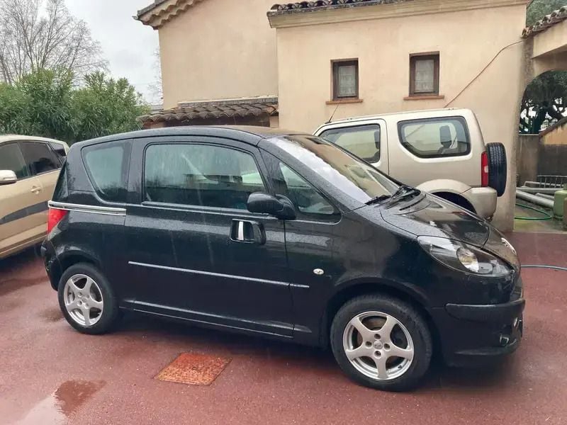 Noir Utilisé 2007 Peugeot 1007 Citadine | 6 500 € - Image 1/4
