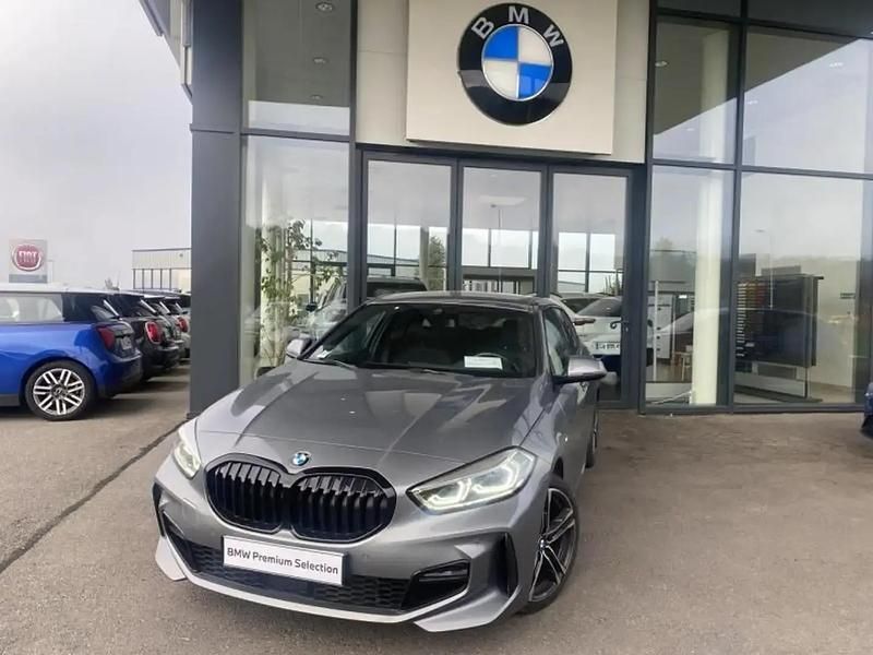 Gris Utilisé 2023 BMW 118 M Sport Citadine | 31 780 € (Prix juste) - Image 1/4