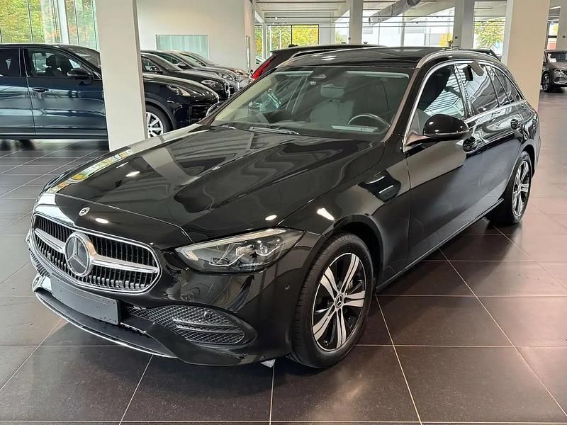 Noir Occasion 2024 Mercedes C300e Avantgarde Break | 38 990 € (Prix assez cher) - Image 1/4