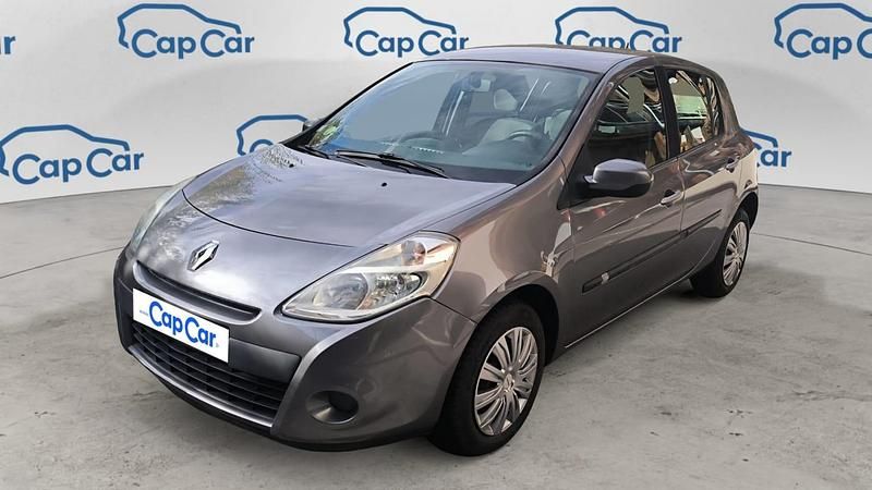 Utilisé 2010 Renault Clio II Expression | 5 680 € - Image 1/3