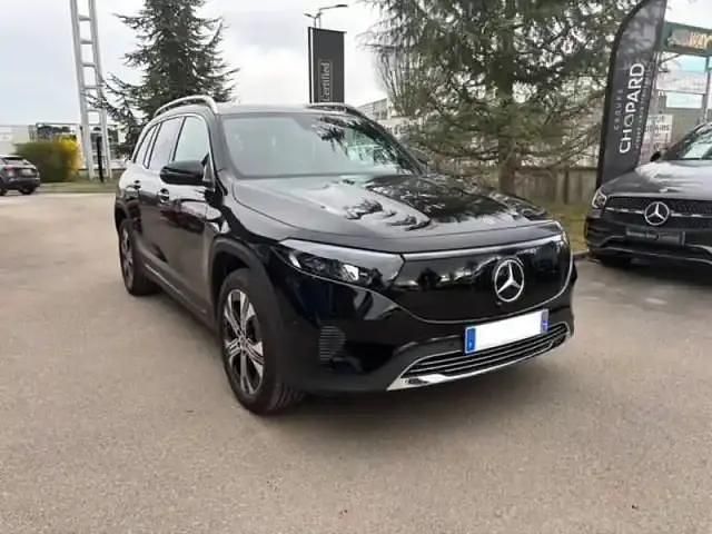 Kosmosblack met. Occasion 2025 Mercedes EQB250+ SUV | 43 990 € (Prix juste) - Image 1/4