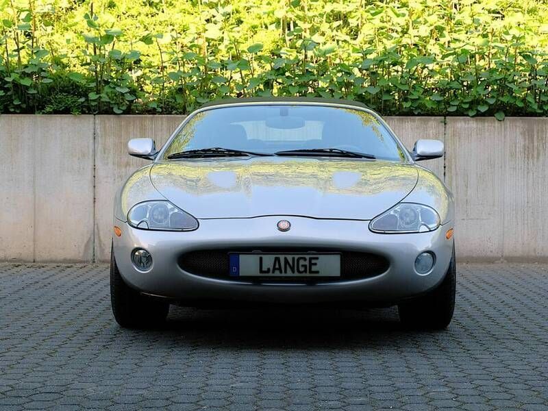 Argent Utilisé 2001 Jaguar XKR Cabriolet | 19 980 € (Bon prix) - Image 1/4