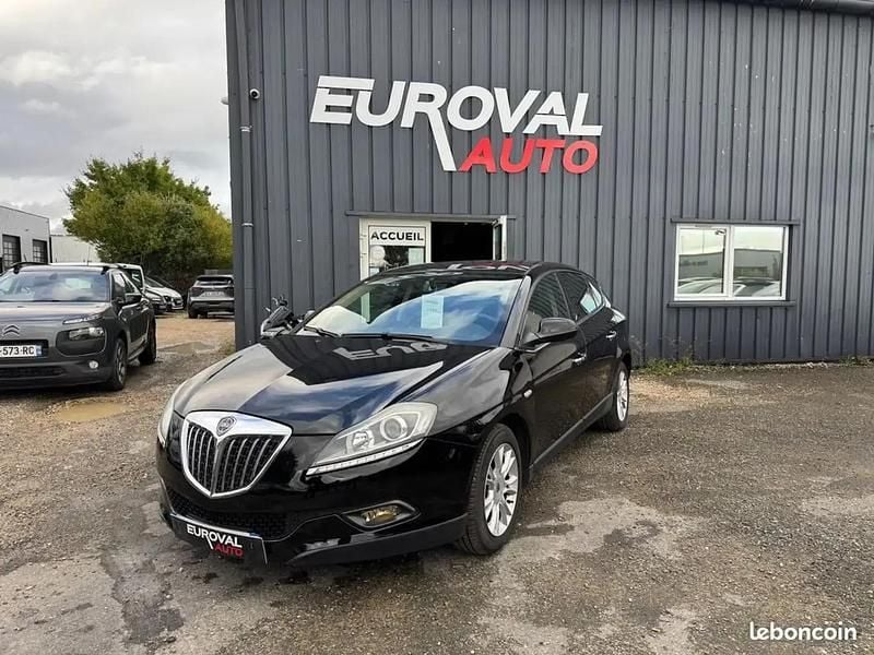 Noir Utilisé 2009 Lancia Delta Berline | 6 490 € - Image 1/4
