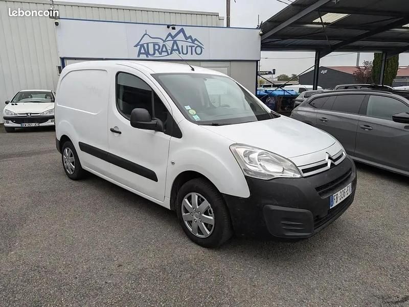 Blanc Utilisé 2018 Citroën Berlingo Monospace | 10 920 € (Bon prix) - Image 1/4