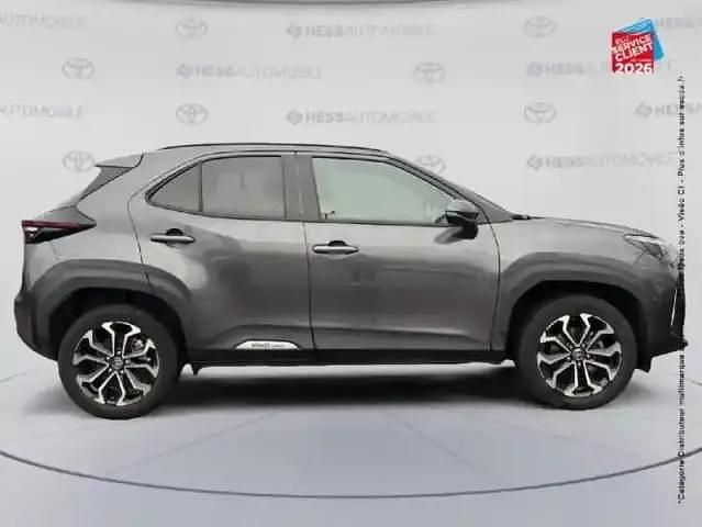 Occasion Toyota Yaris Cross Design 94 ch (69 kW) 2024 Gris SUV