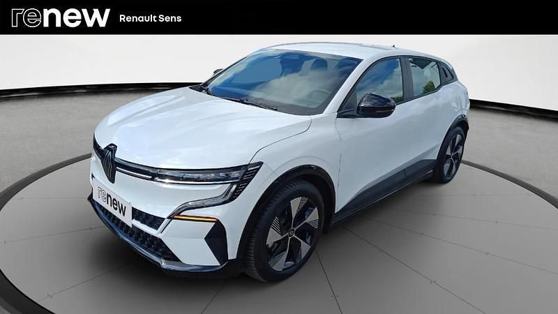 Blanc Occasion 2022 Renault Megane E-Tech Equilibre Berline | 21 940 € (Prix juste) - Image 1/4