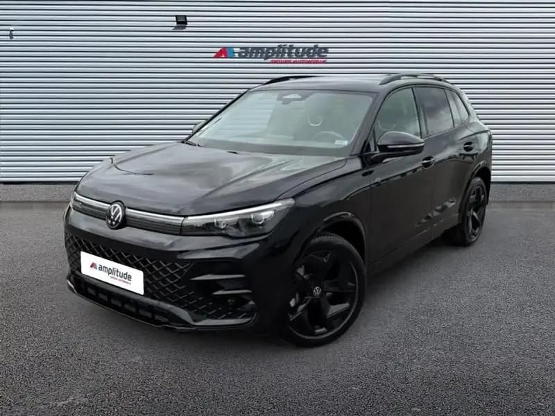 Noir Utilisé 2024 VW Tiguan R-line SUV | 44 999 € (Prix cher) - Image 1/4