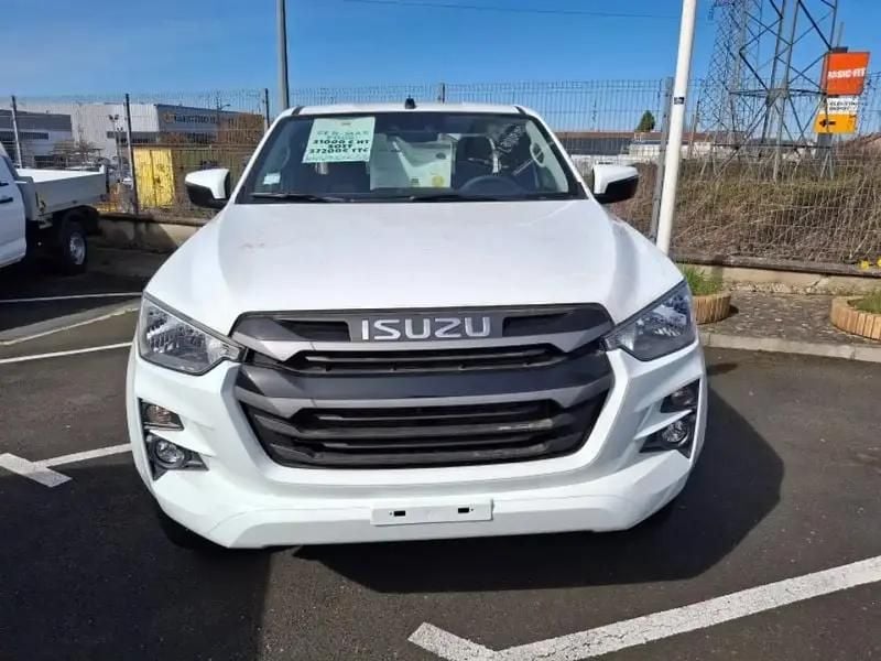 Blanc Nouvelle 2024 Isuzu D-Max Pick-up | 36 228 € (Super prix) - Image 1/4