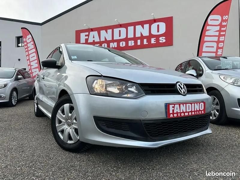 Gris Occasion 2010 VW Polo Citadine | 7 990 € (Prix juste) - Image 1/4
