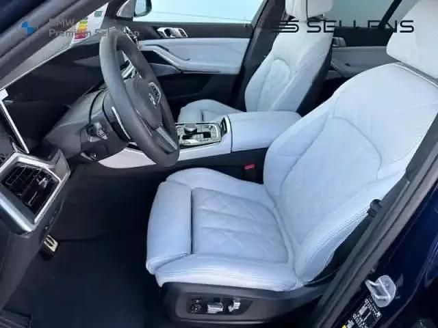 Nouvelle BMW X5 M Sport 15 ch (11 kW) 2025 Bmw ind tansanitblau métallisé SUV