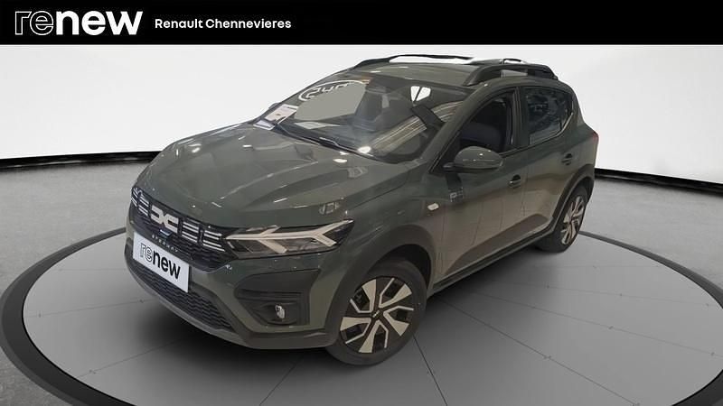 Vert Nouvelle 2025 Dacia Sandero Expression Citadine | 19 390 € - Image 1/4