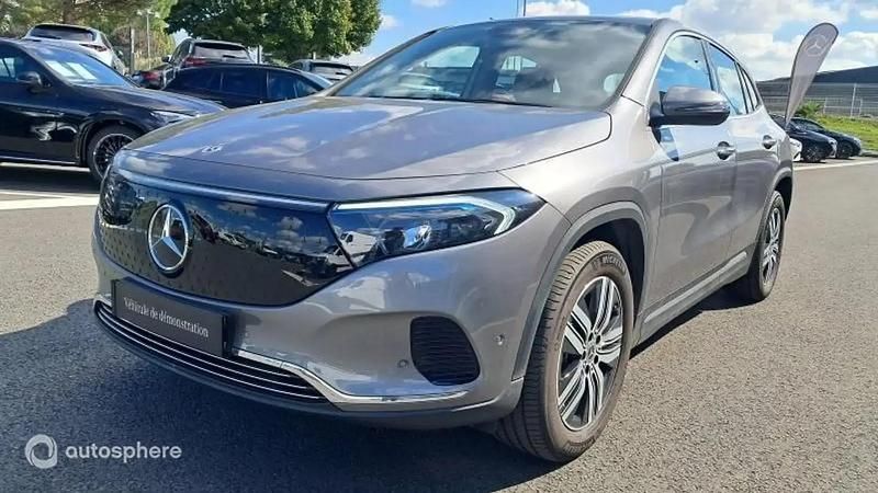 Gris Utilisé 2025 Mercedes EQA250+ Edition SUV | 42 990 € (Prix juste) - Image 1/4
