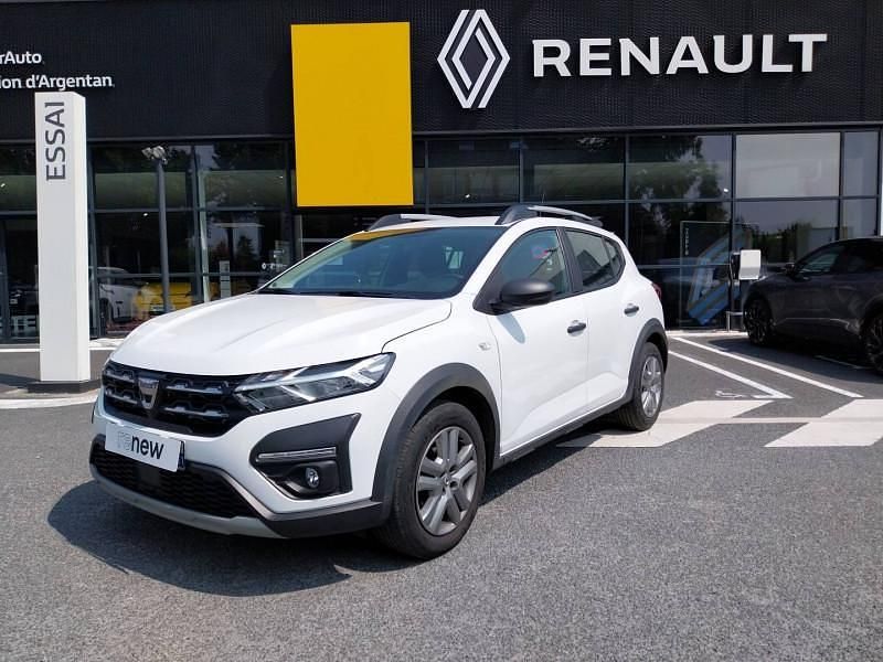 Utilisé 2022 Dacia Sandero Essentiel Citadine | 14 490 € (Prix juste) - Image 1/4