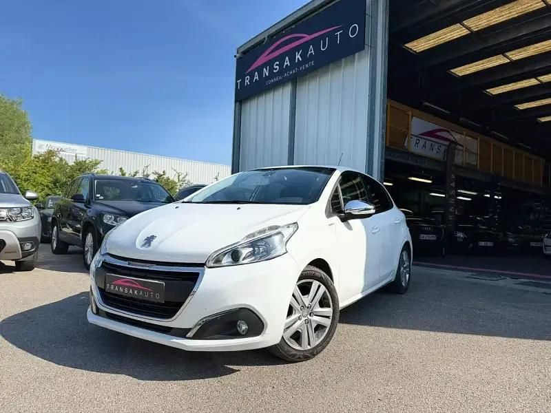 Blanc Utilisé 2018 Peugeot 208 Style Citadine | 5 990 € (Prix juste) - Image 1/4