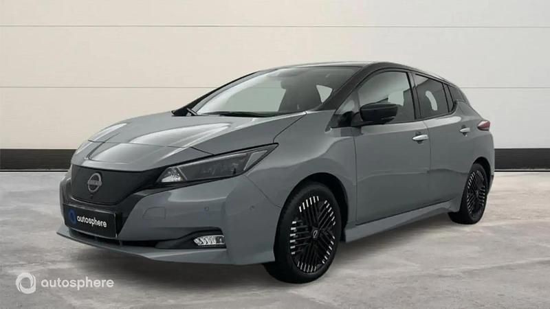 Gris Utilisé 2022 Nissan Leaf Tekna Citadine | 17 499 € (Prix juste) - Image 1/4