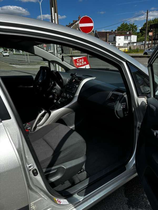 Image 3/4