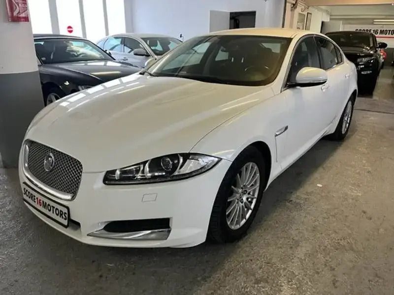Blanc Utilisé 2013 Jaguar XF Berline | 14 990 € - Image 1/4