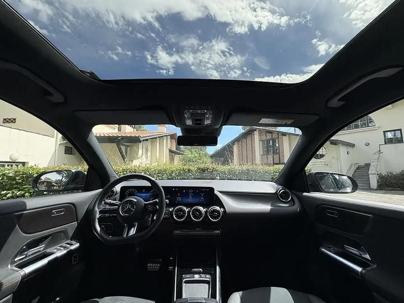 Noir Utilisé 2025 Mercedes GLA200 AMG line SUV | 39 500 € (Super prix) - Image 1/4