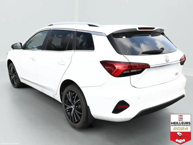 Blanc Utilisé 2024 MG MG5 EV Luxury Break | 25 895 € - Image 1/4