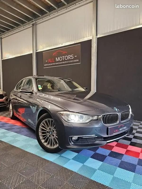 Gris Utilisé 2014 BMW 320 Luxury Line Berline | 11 990 € (Prix juste) - Image 1/4